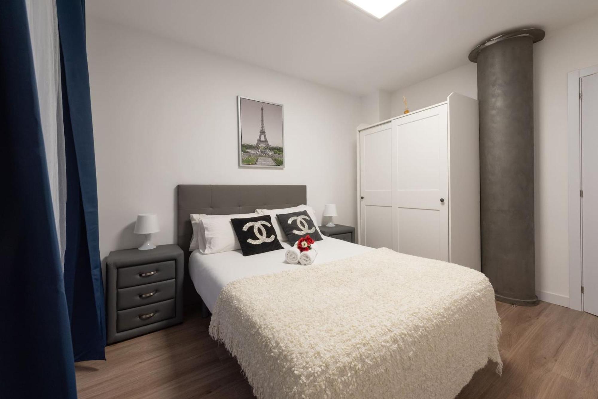 Apartamentos Day Madrid Santo Domingo Centro Gran Via Sol Malasana Extérieur photo