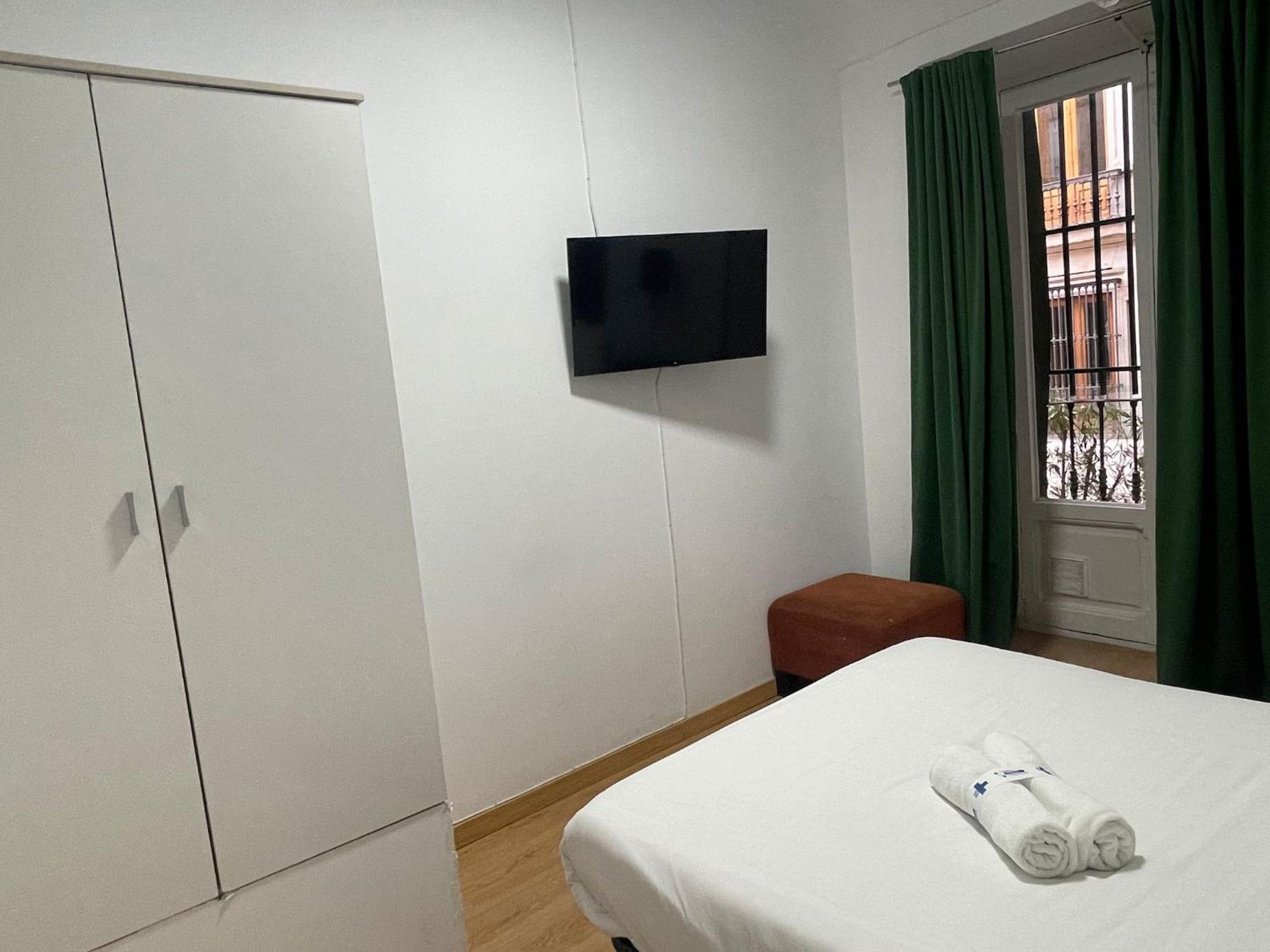 Apartamentos Day Madrid Santo Domingo Centro Gran Via Sol Malasana Extérieur photo